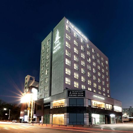 The Mains Hotel Чхонан Екстер'єр фото